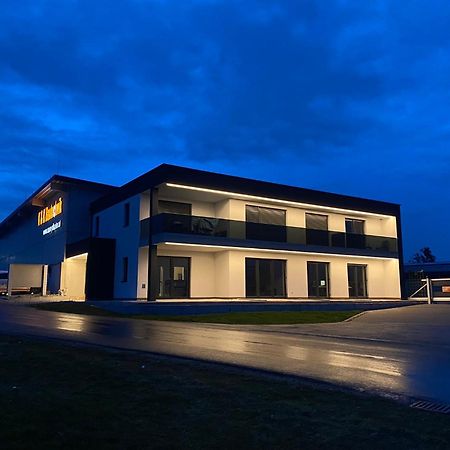 Wohnung City Nord Mit Balkon Herzogsdorf Zewnętrze zdjęcie